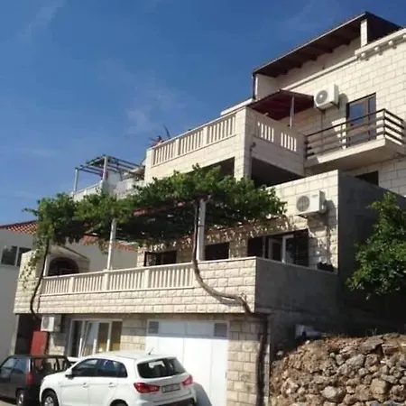 Sunny Gostinjska kuća